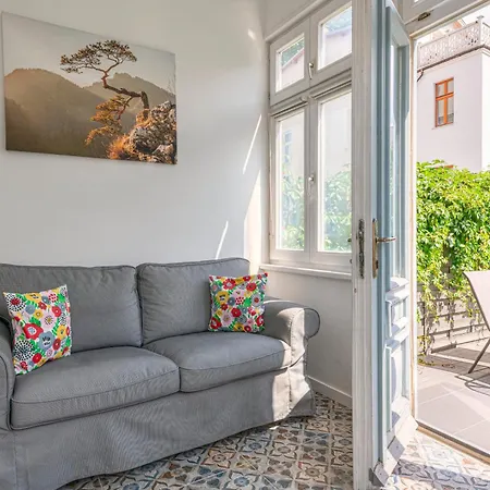 Apartment Dr - Verano
